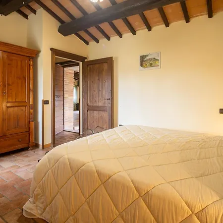 Villa Casale Delle Lucrezie By Vacavilla