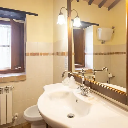 Casale Delle Lucrezie By Vacavilla Villa *